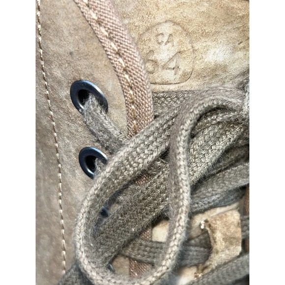 Mens SeaVees mid cut Suede and leather lace up sneaker, Size 10 - Picture 9 of 12